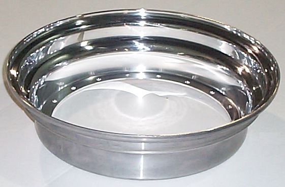 Polished modular racing wheel outer shell